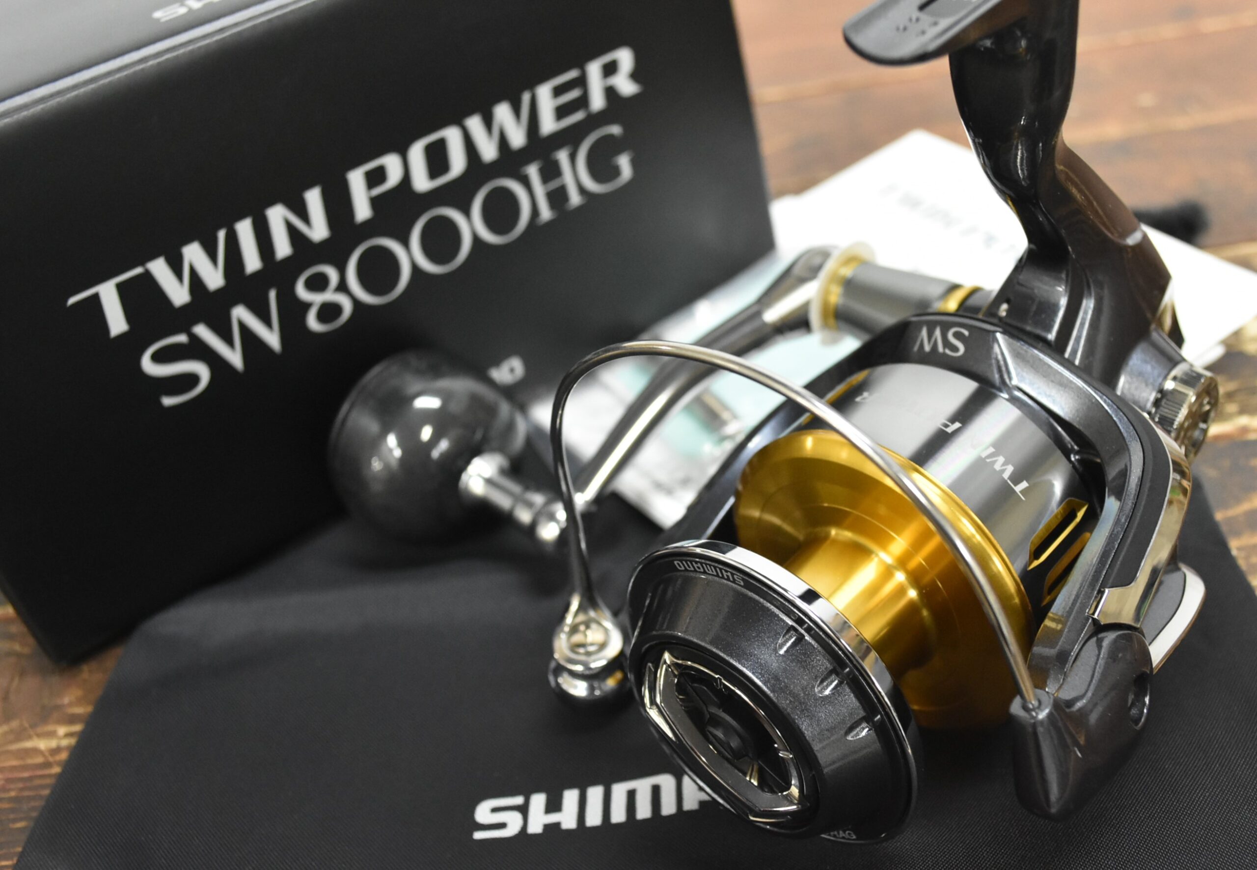 法人特価15 TWIN POWER ツインパワー SW8000HG リール